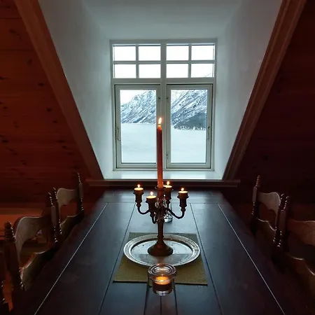 Vikinghaug * Odda