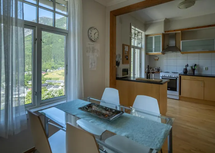 Vikinghaug Apartamento *