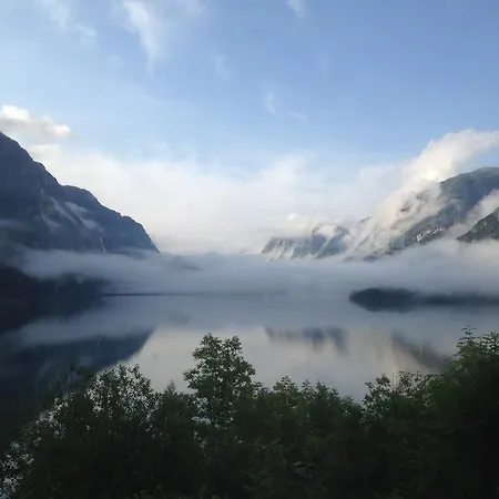 Vikinghaug * Odda