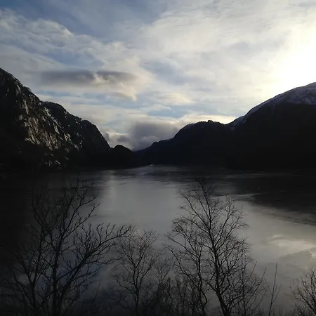 Vikinghaug * Odda